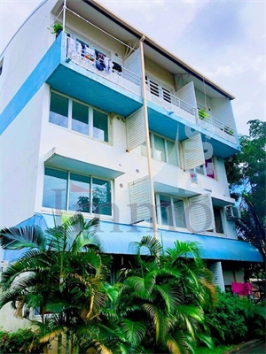appartement à la location -   97490  SAINTE-CLOTILDE, surface 19 m2 location appartement - APR675221